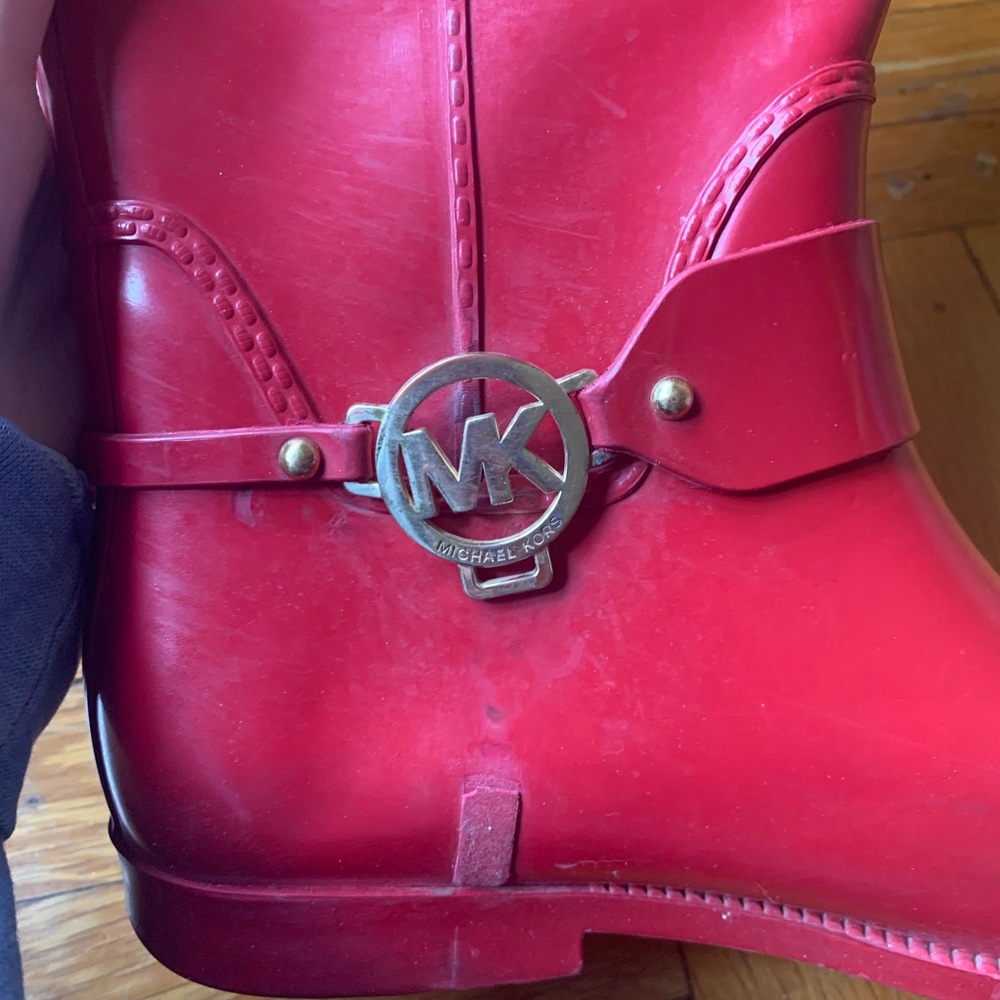 Michael Kors Rain Boots - Picture 4 of 10